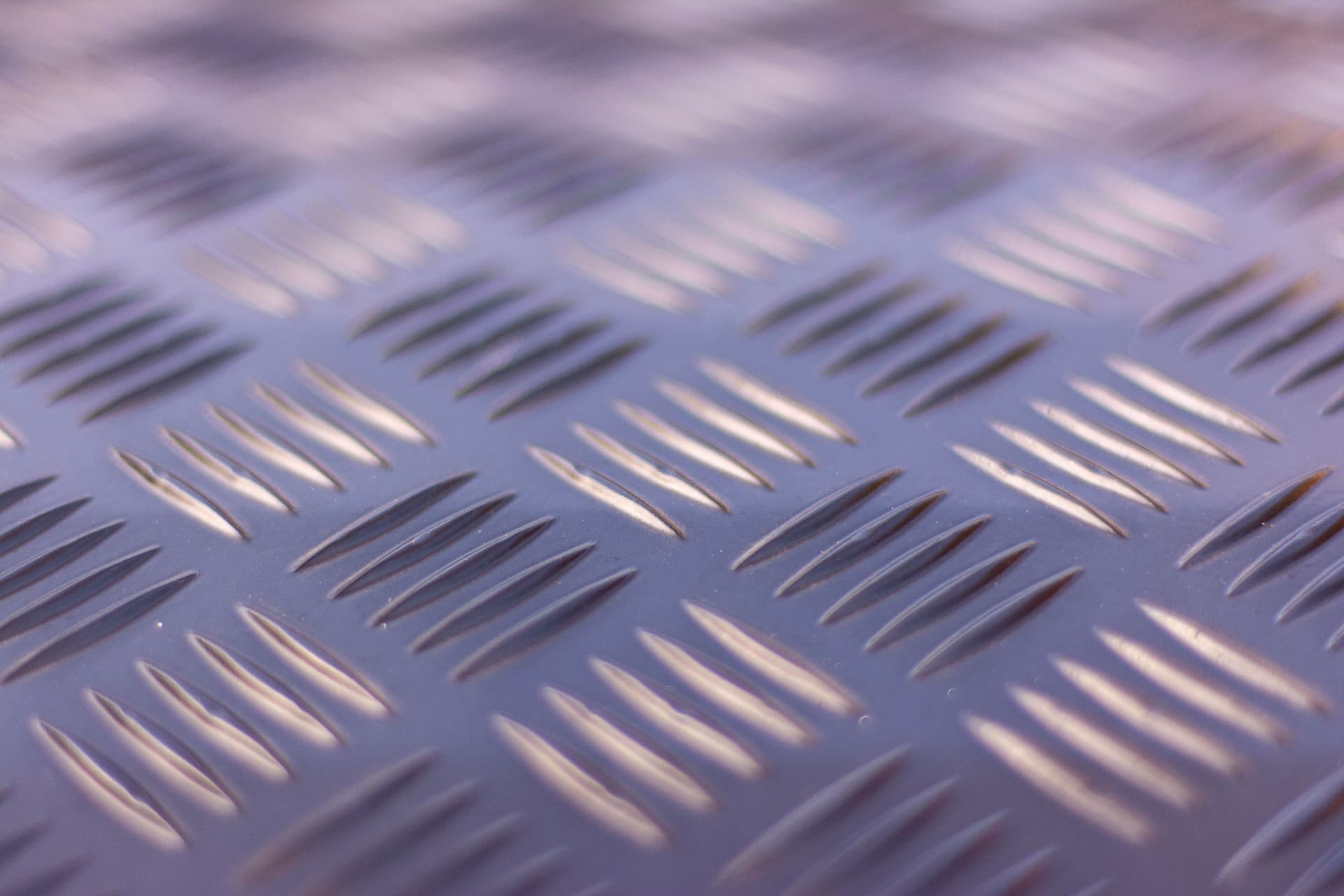 Polycarbonate vs ABS vs aluminum luggage