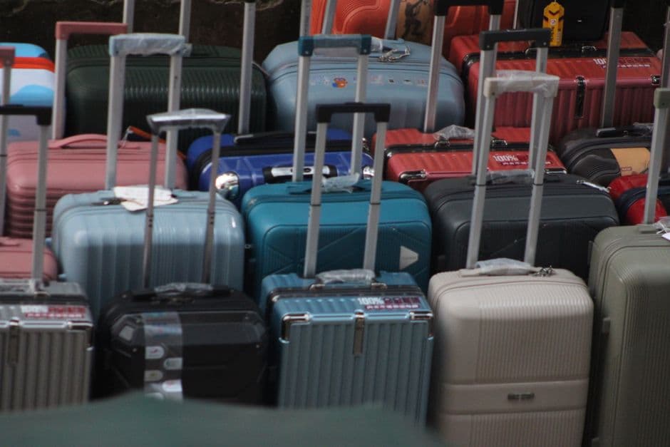 Samsonite vs American Tourister: which should you buy?
